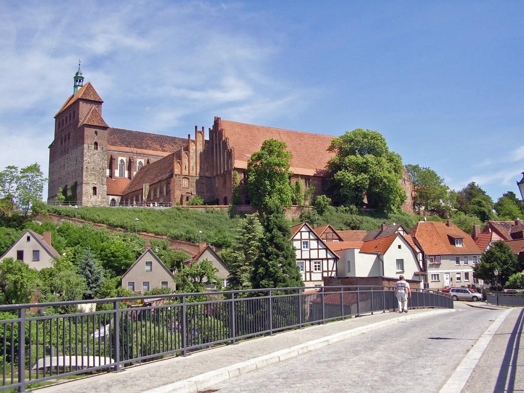 Arthotel Kiebitzberg Havelberg Bagian luar foto